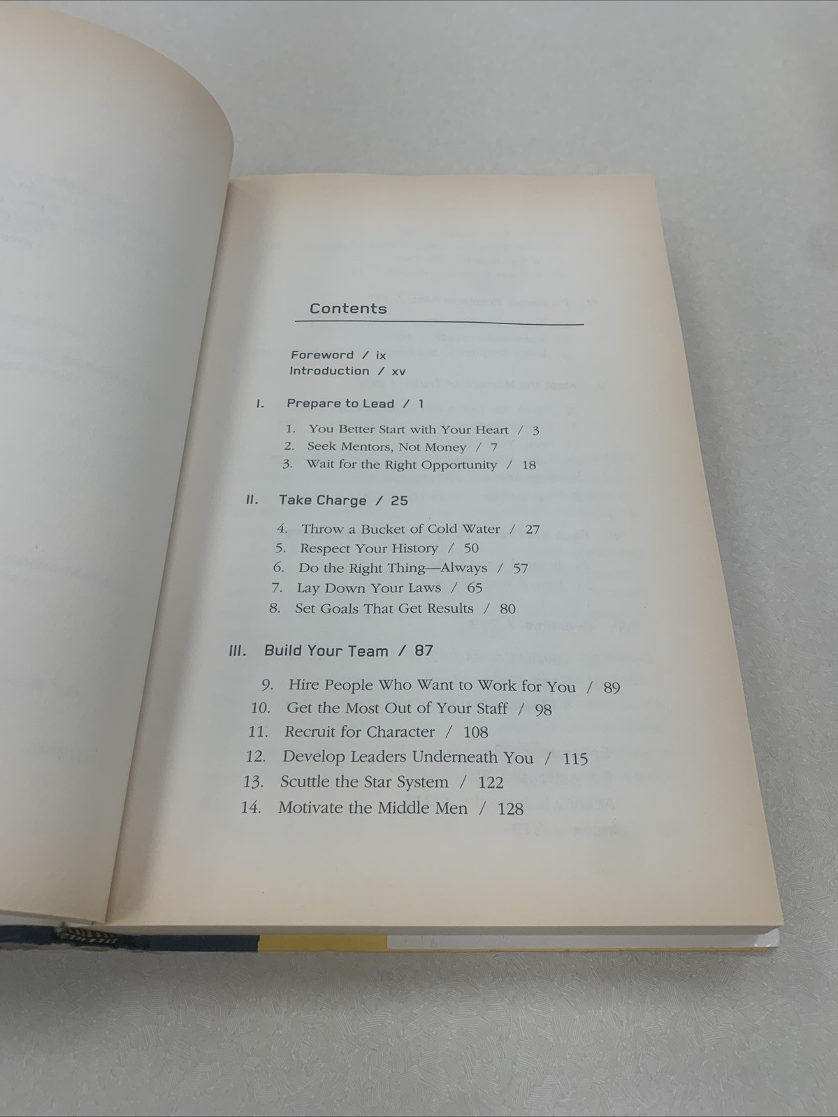 John Bacon SIGNED Bo&rsquo;s Lasting Lessons Michigan Bo Schembechler 2007 1st Ed IVAN