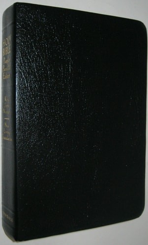 Holy Bible: People&rsquo;s Parallel Edition King James Version New Living Translation,