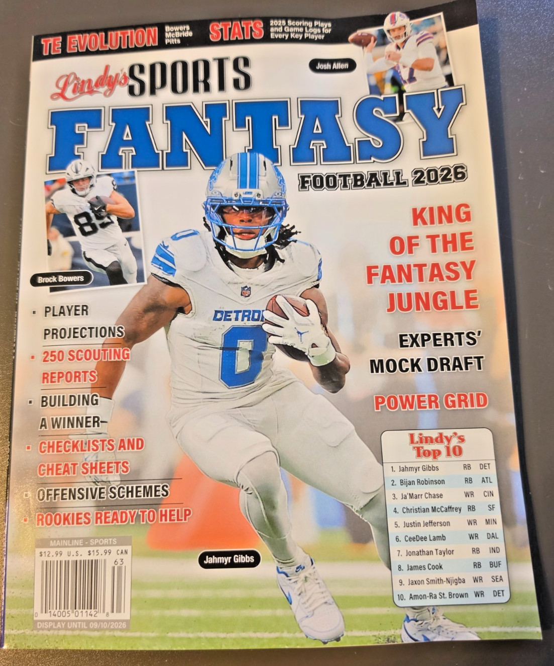 Fantasy Football 2026 by Lindy&rsquo;s Sports -Player Projections-250 Scouting Reports