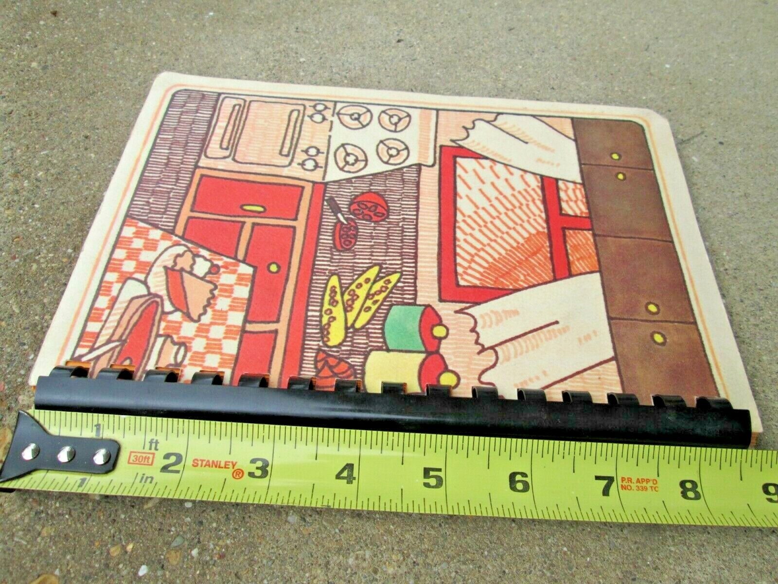 Vintage 1970&rsquo;s Unbranded Recipe File/ Holder Plastic Spiral Binding EUC