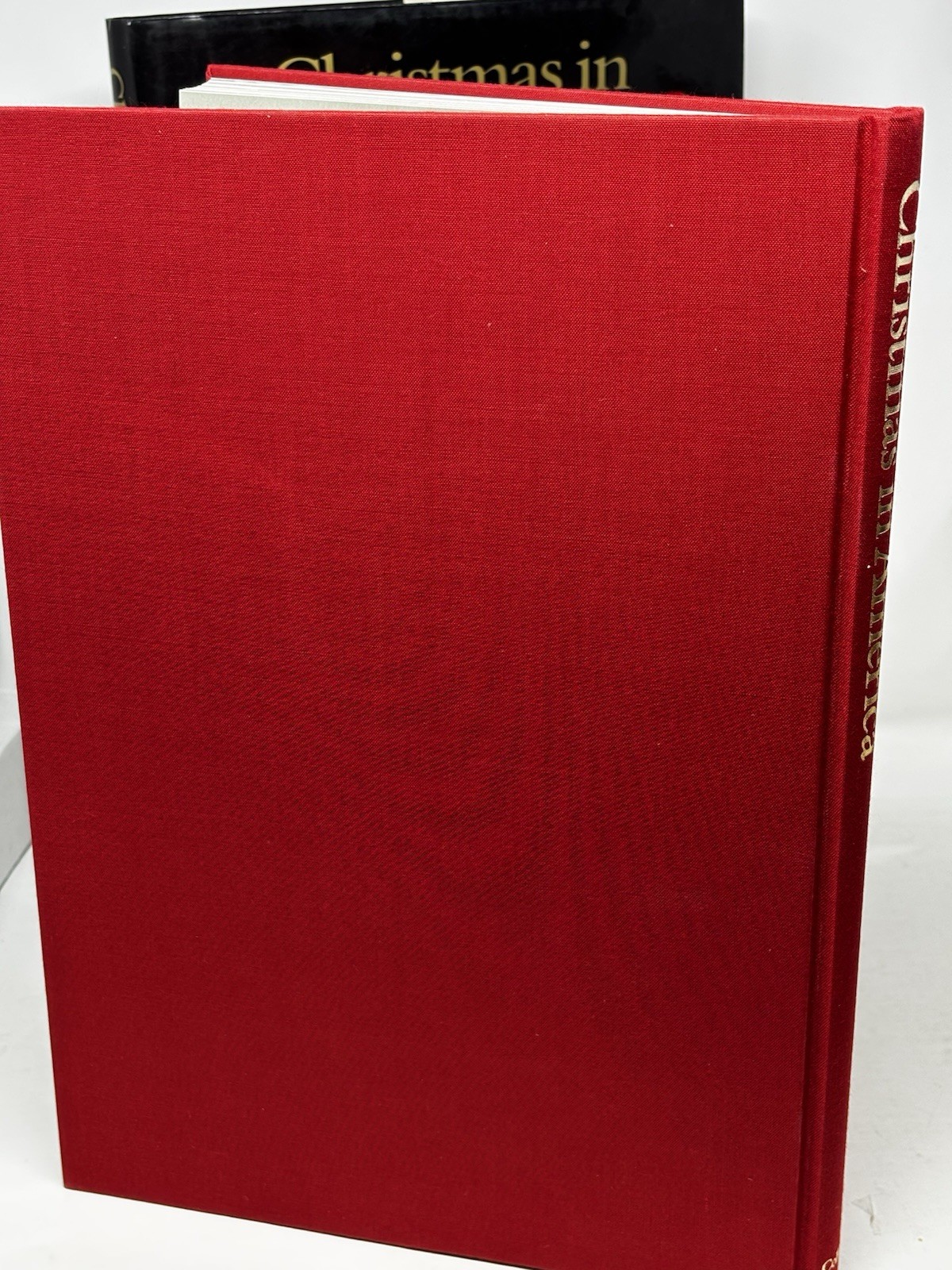 Christmas in America HC DJ 1988 15&Prime; x 10 1/2&Prime; x1&Prime; 208 pgs Photos