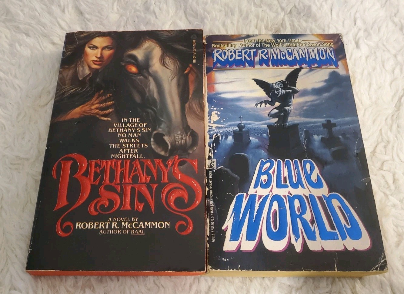 ROBERT MCCAMMON 2 Paperback Book Lot HORROR Bethany&rsquo;s Sin BLUE WORLD Good