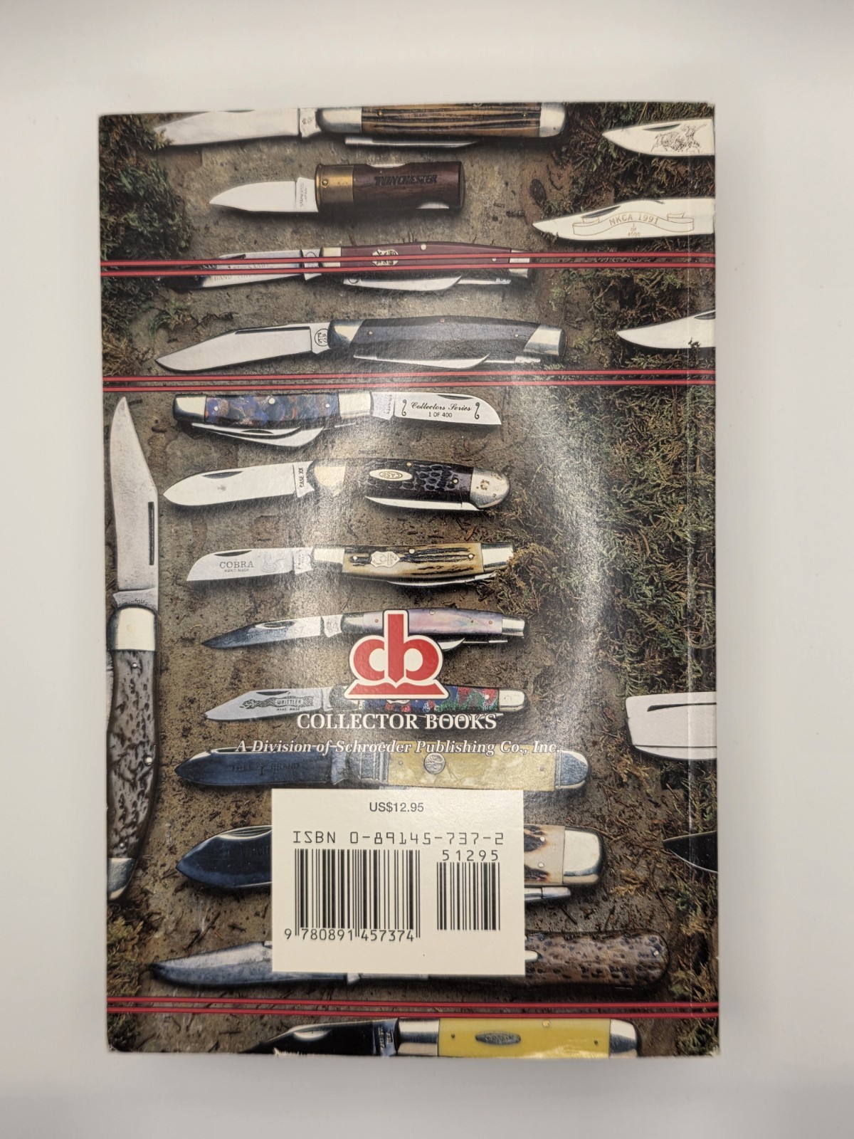 The Standard Knife Collector&rsquo;s Guide (3rd Edition) – Paperback – LIKE NEW