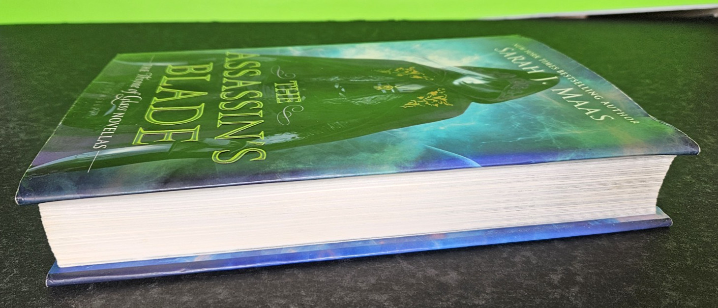 The ASSASSIN&rsquo;S BLADE by Sarah J Maas – 2014 Bloomsbury HBDJ, 1st Ed 1st Printing