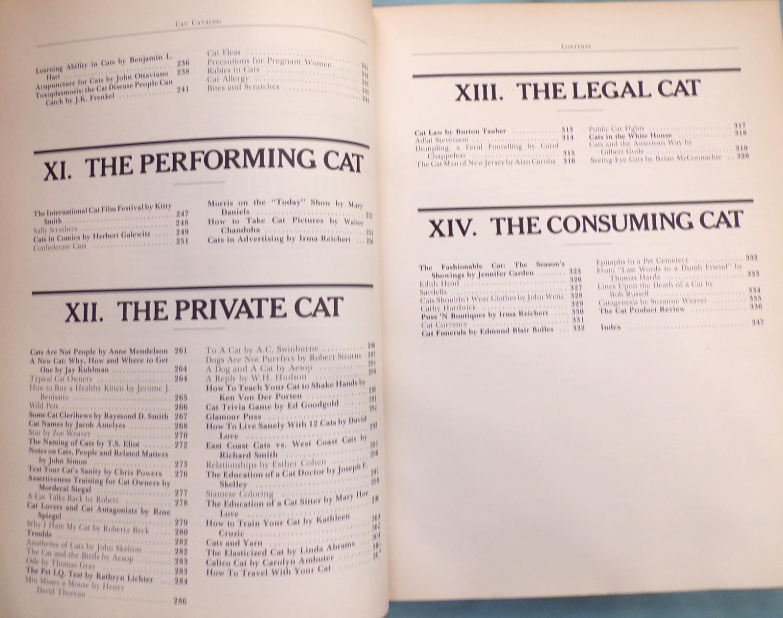 « Cat Catalog », The Ultimate Cat Book, Large « Very Good » 1st Ed. Book, 352 pages