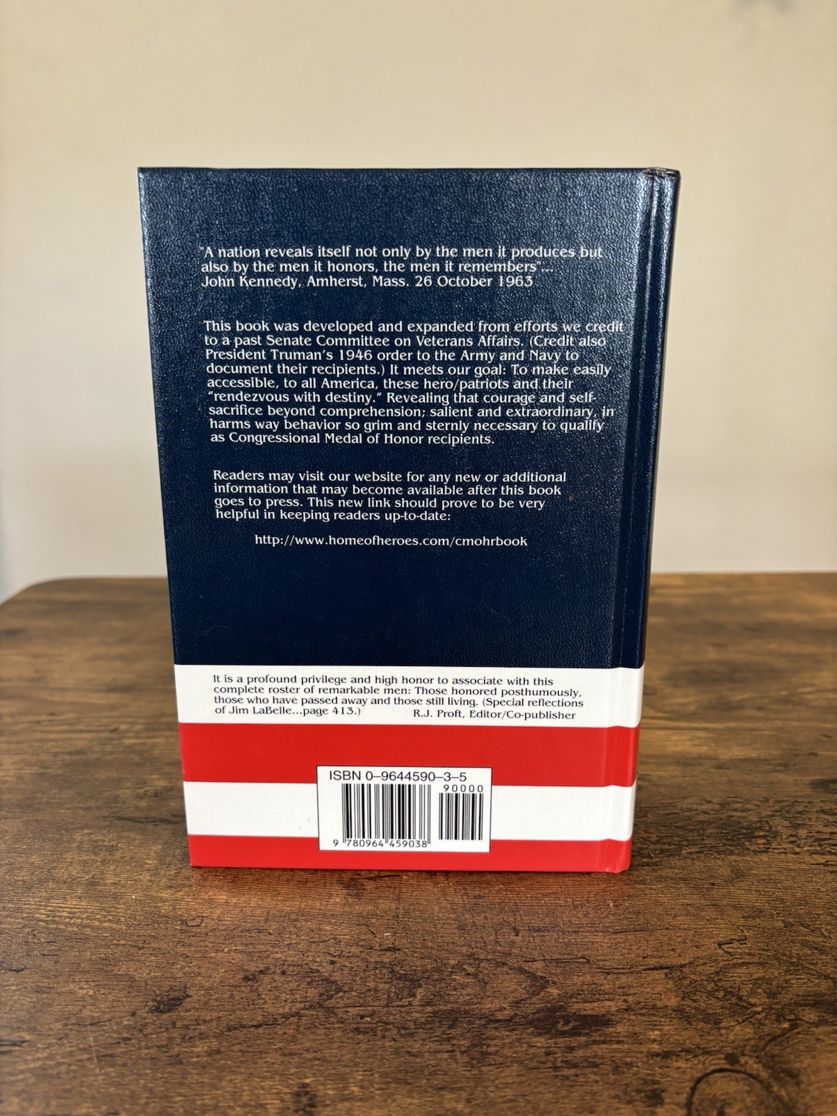 United States of America&rsquo;s Congressional Medal of Honor Recipients Book HC