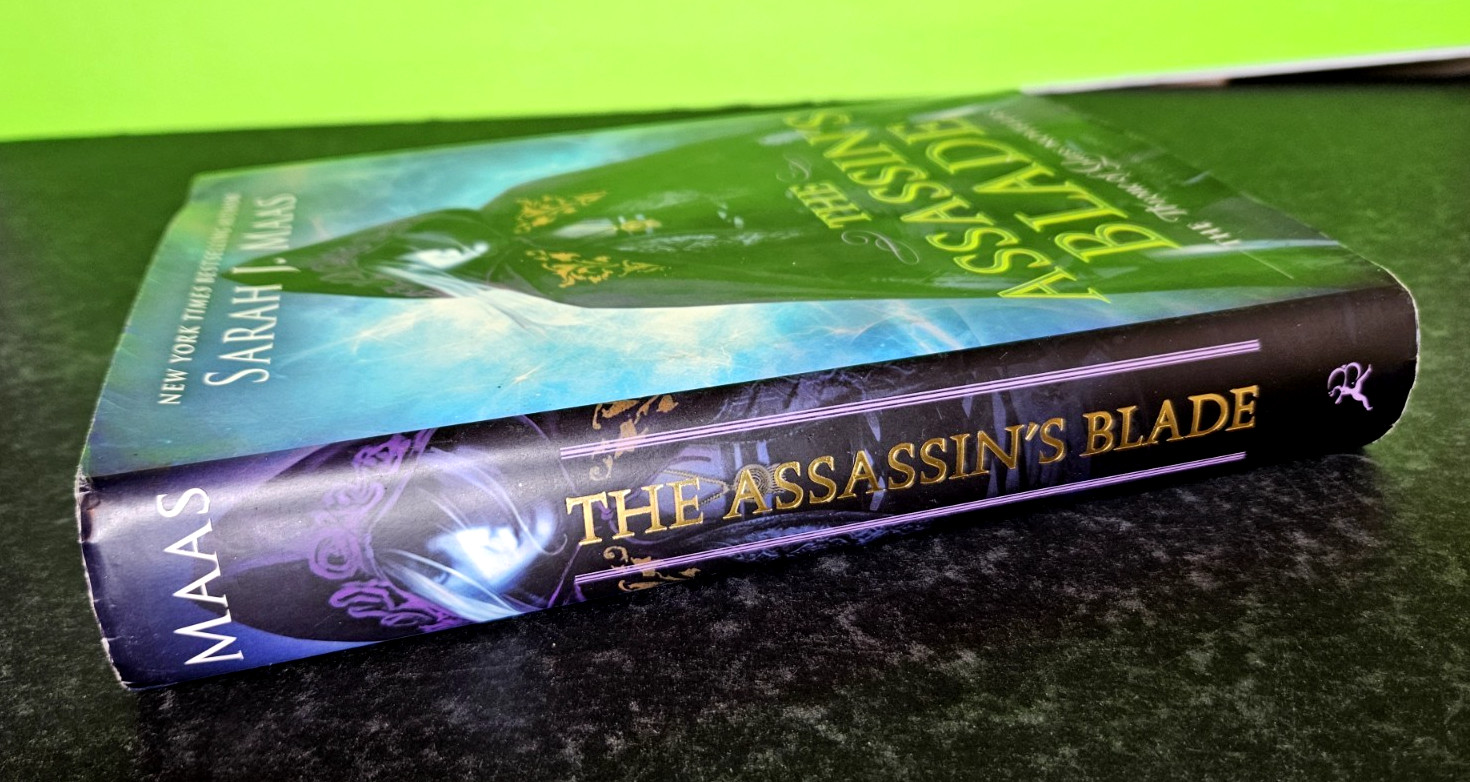 The ASSASSIN&rsquo;S BLADE by Sarah J Maas – 2014 Bloomsbury HBDJ, 1st Ed 1st Printing