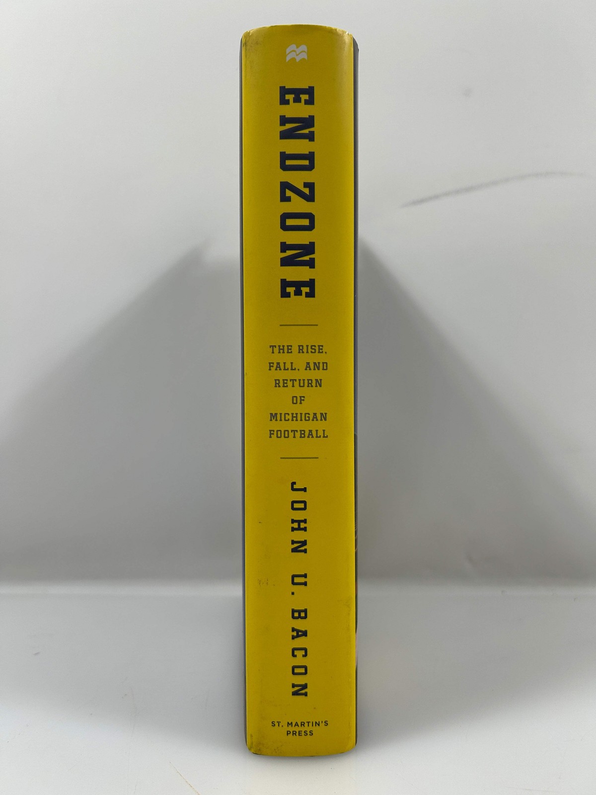 Endzone by John U. Bacon St. Martin&rsquo;s Press*signed* 1st Ed 1995 HCDJ