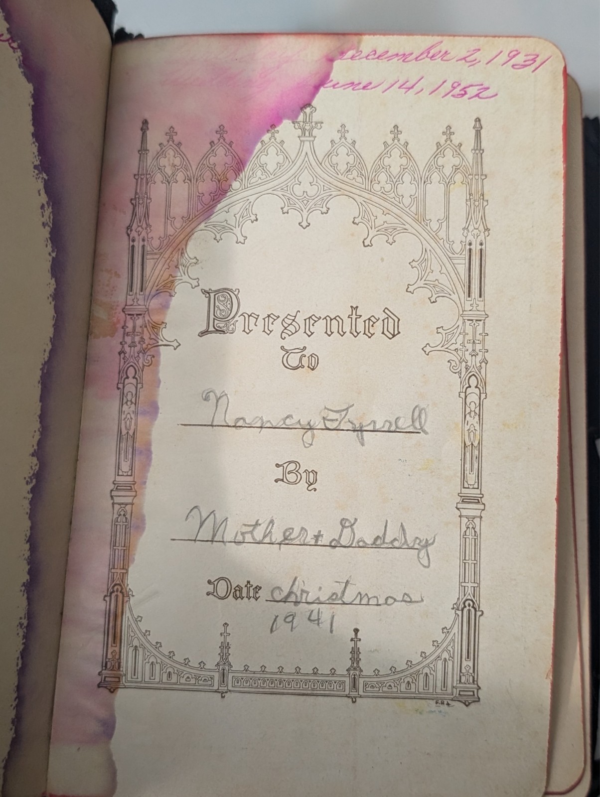 Vintage Holy Bible Illustrated With the Words of Christ Printed in Red (1940&rsquo;s)