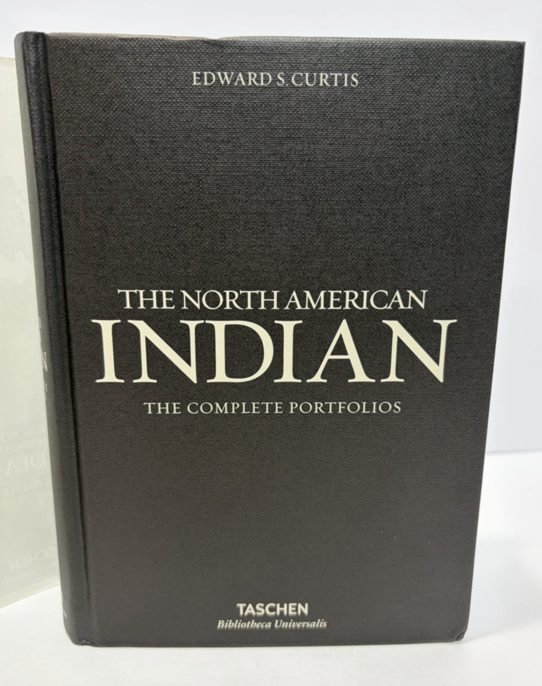 2020 « The North American Indian: The Complete Portfolios » by Edward S. Curtis