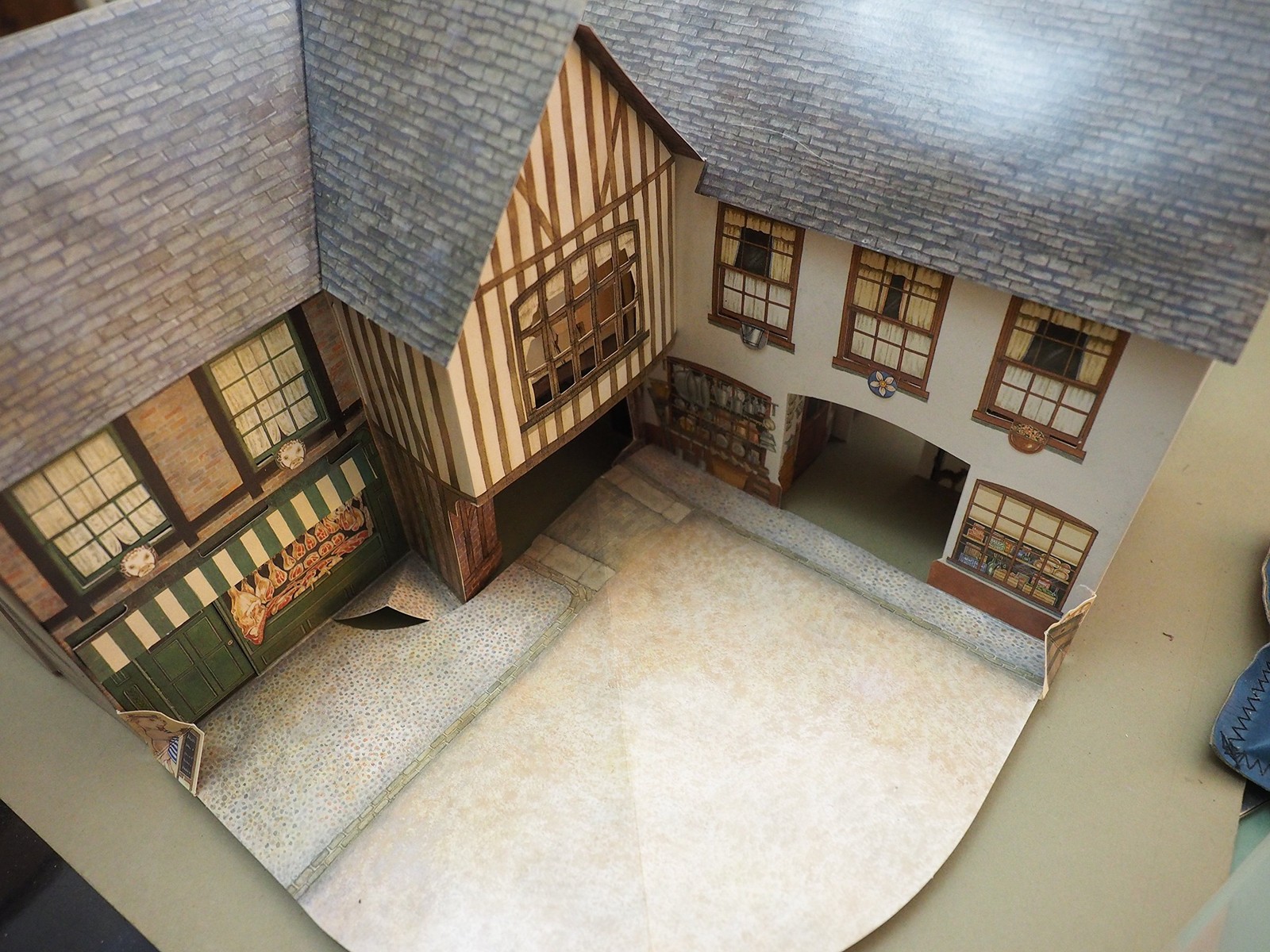 James Herriot&rsquo;s Yorkshire Village: A Pop-Up Book