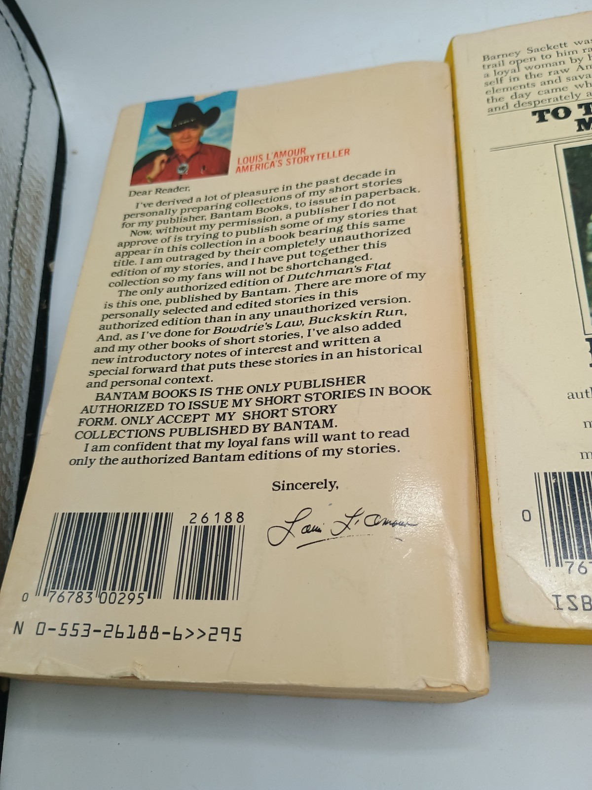 Louis L&rsquo;Amour (3 Western Paperbacks, all different) see Pictures Vintage