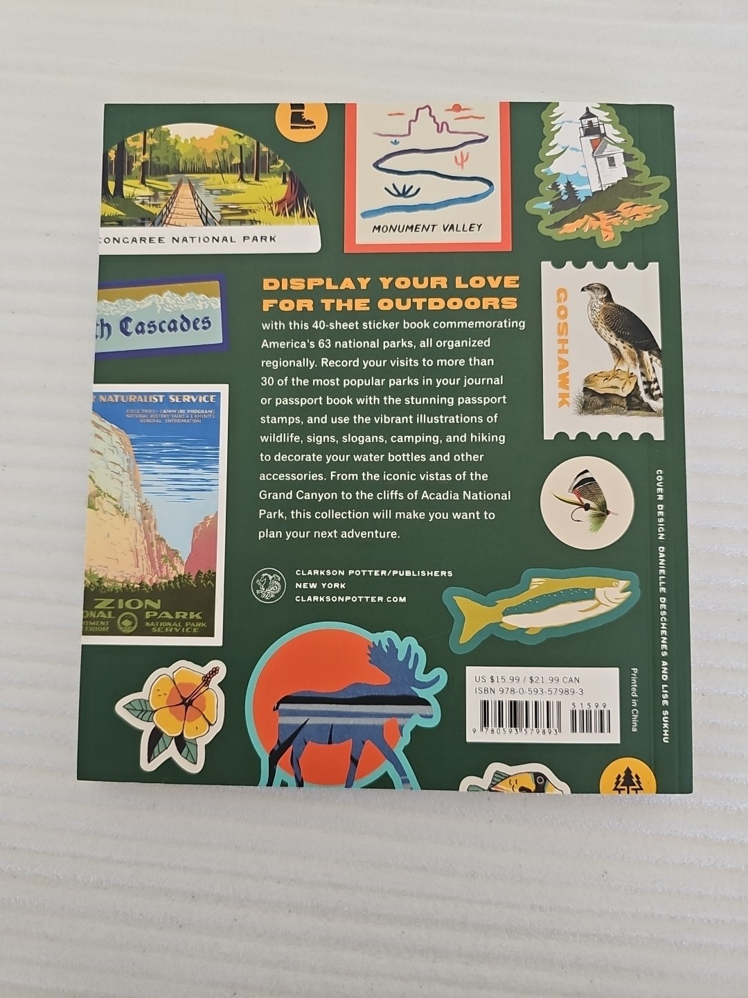 The National Parks Traveler&rsquo;s Companion Journal and Sticker Book Paperback NEW