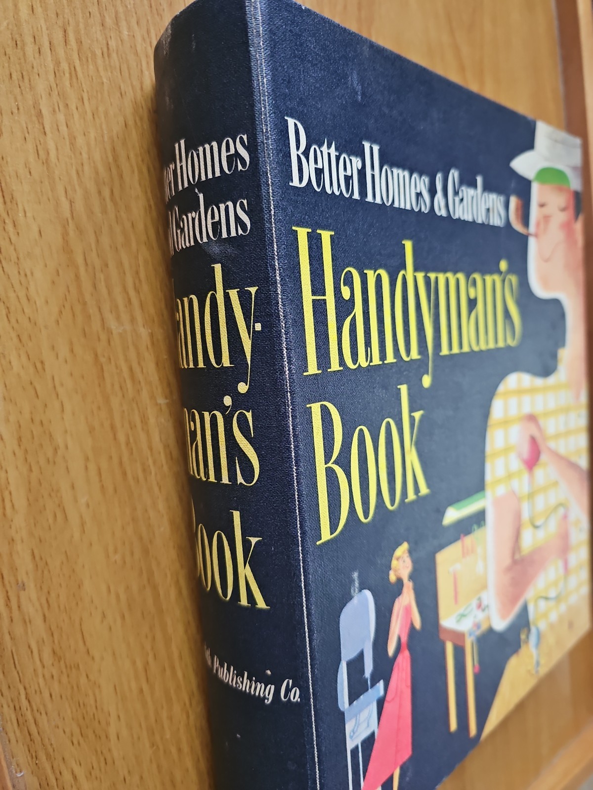 Better Homes & Gardens Handyman&rsquo;s Book 5 Ring Binder 400 pages 1957 Fix It